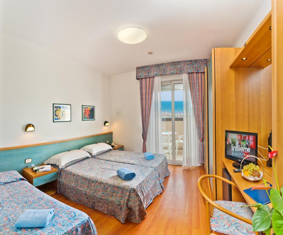 Hotel Ariston Bibione Habitación foto